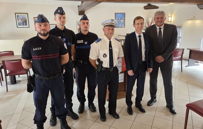 (95) Quatre agents de police d’Ézanville mis à l’honneur pour leur « action exemplaire »